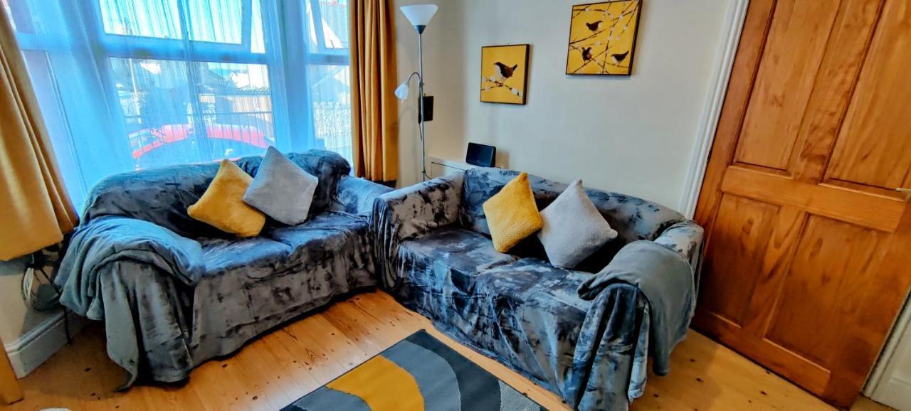 Rhubarb Terrace On The Coast - Sleeps 1-6 Villa Colwyn Bay Exterior foto