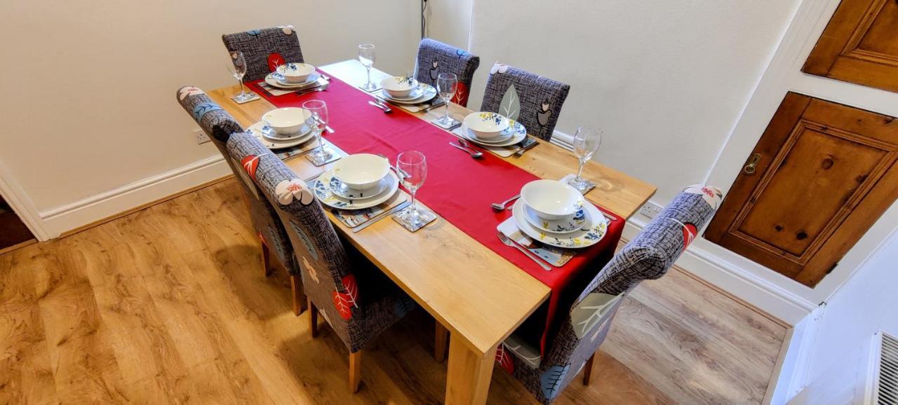 Rhubarb Terrace On The Coast - Sleeps 1-6 Villa Colwyn Bay Exterior foto
