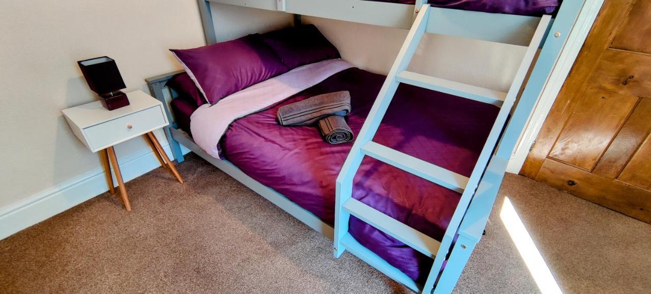 Rhubarb Terrace On The Coast - Sleeps 1-6 Villa Colwyn Bay Exterior foto