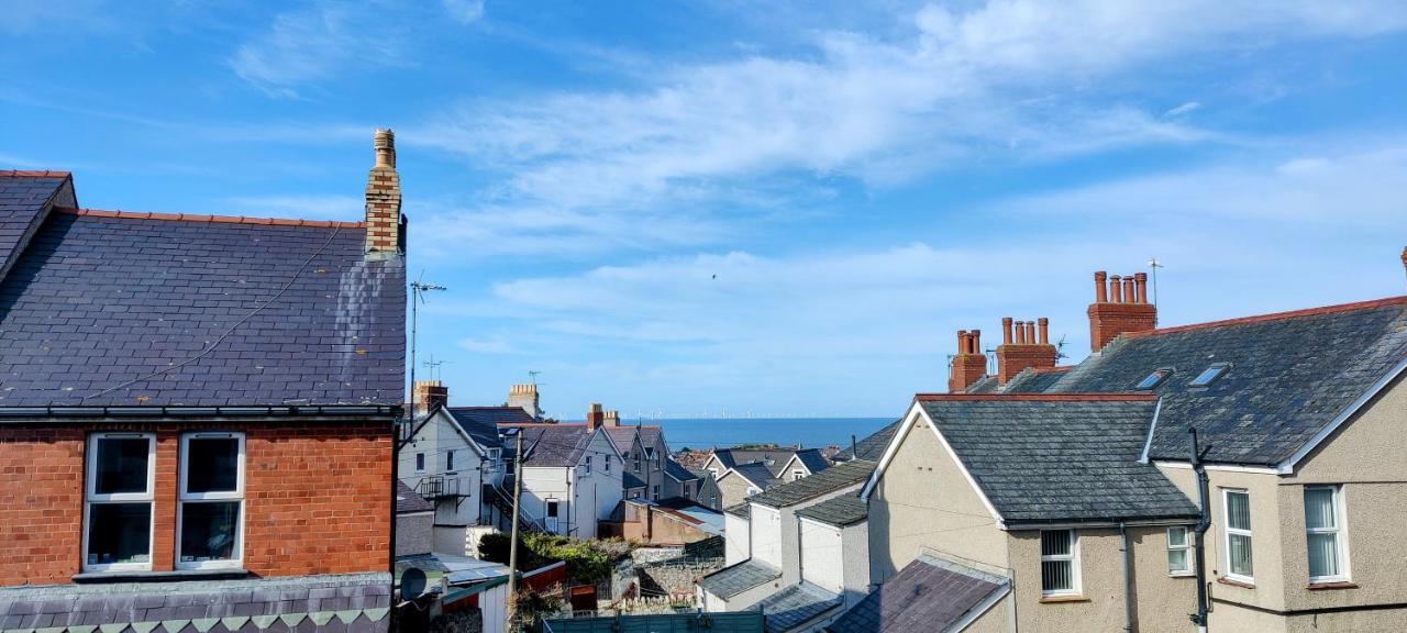 Rhubarb Terrace On The Coast - Sleeps 1-6 Villa Colwyn Bay Exterior foto