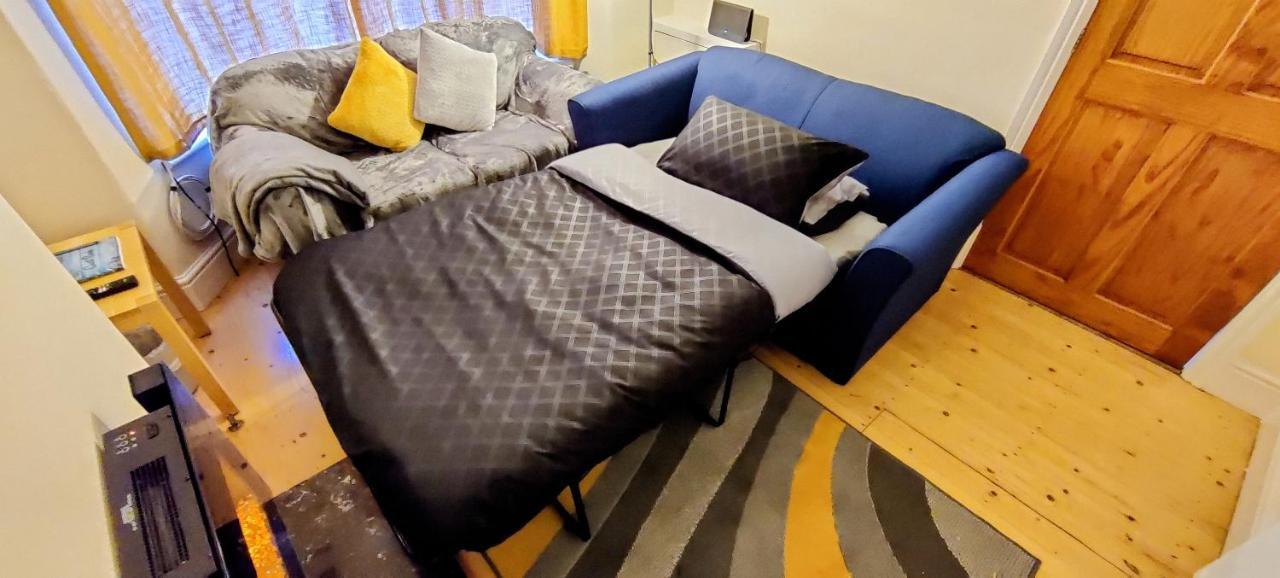 Rhubarb Terrace On The Coast - Sleeps 1-6 Villa Colwyn Bay Exterior foto